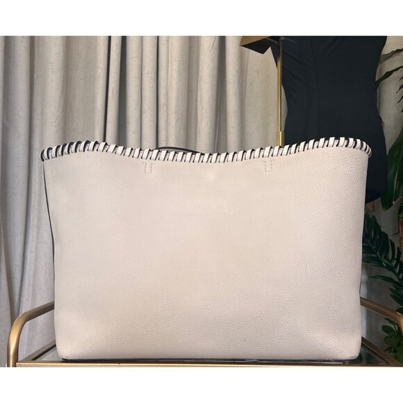 Authentic Tory Burch Winter White Leather Mcgraw Shoulder Bag - Picture 3 of 10